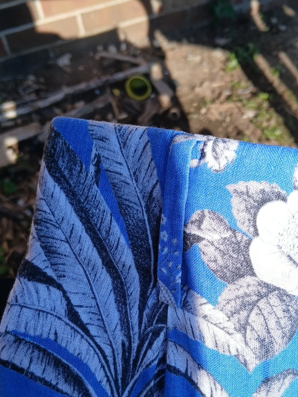 J. Crew Blue Floral Capri Pants Flowy Size 00
